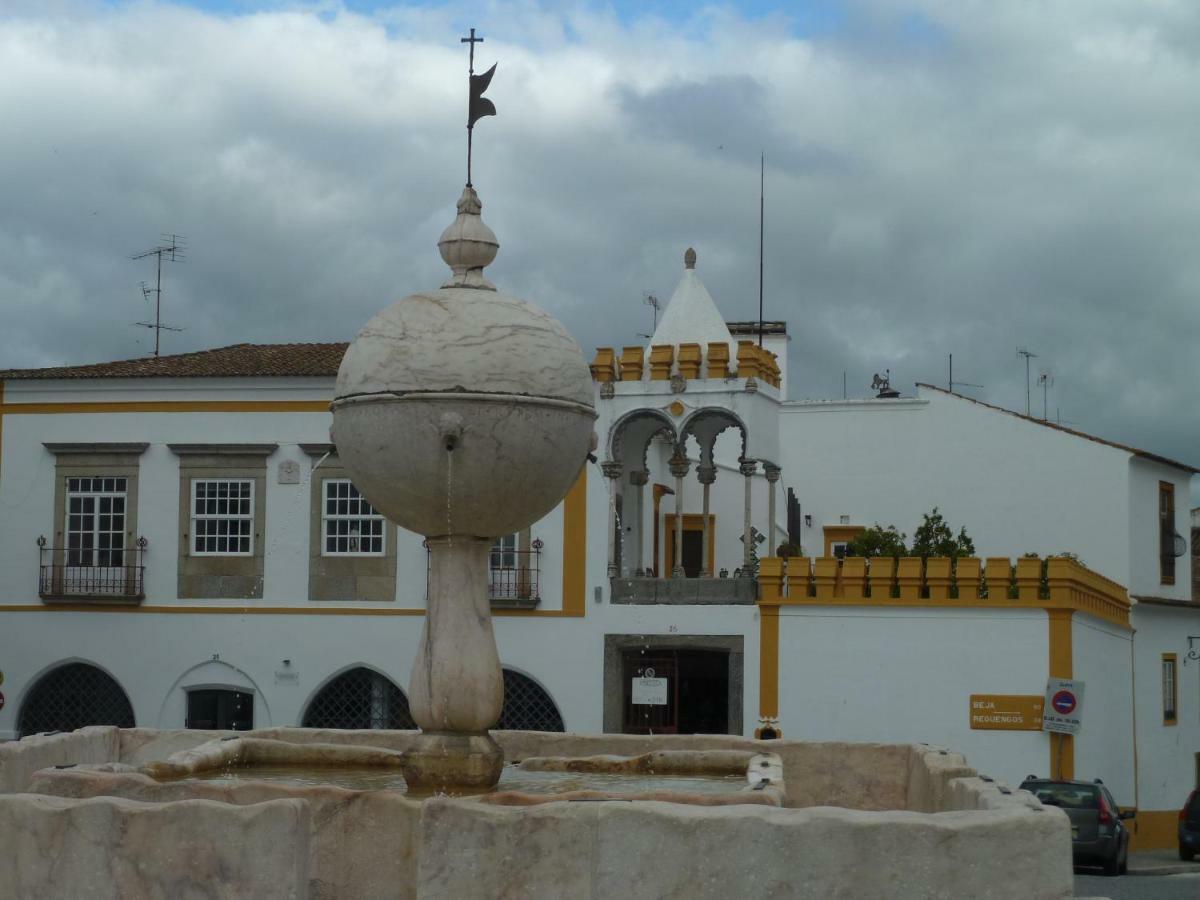 Апартаменты Casa Do Largo Do Colegio Эвора Экстерьер фото