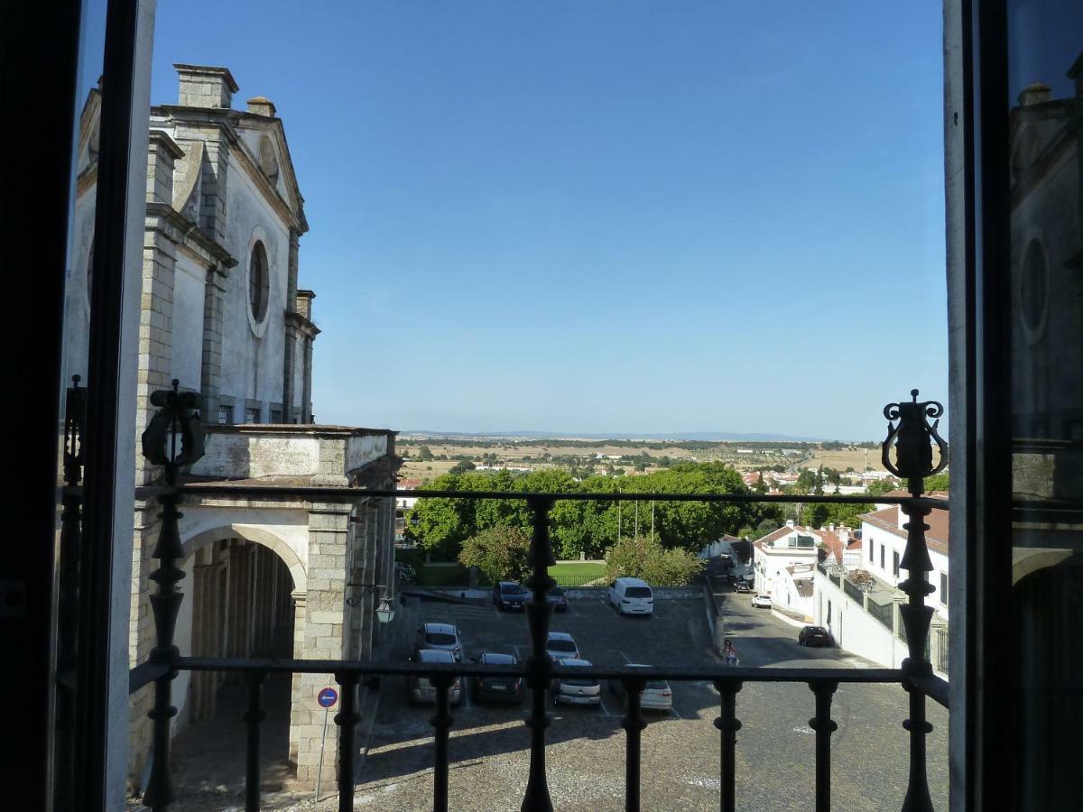 Апартаменты Casa Do Largo Do Colegio Эвора Экстерьер фото